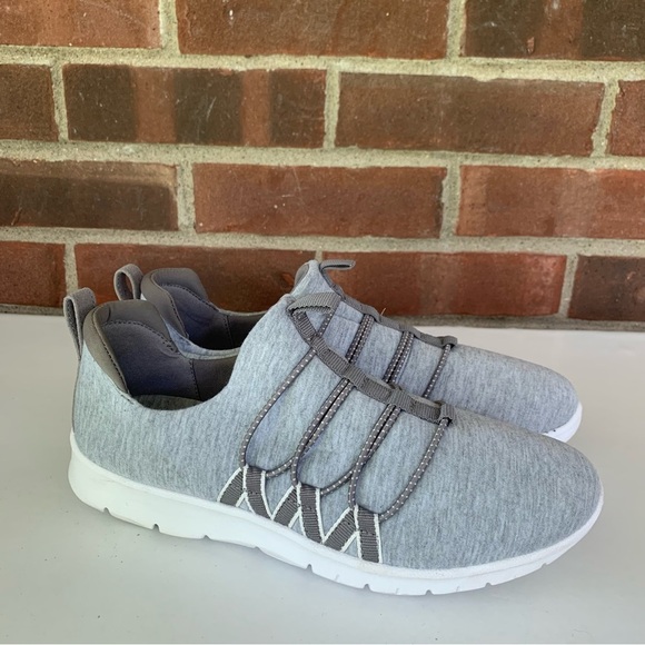 Clarks Shoes - Cloudsteppers by Clarks Womens Allena Mae Casual and Fashion Sneakers US 6.5 M